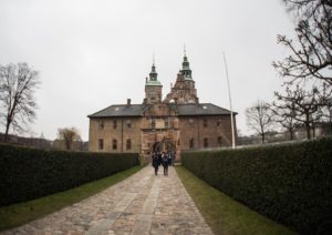 Timanttien säihkettä ja pornokaappi Rosenborgin linnassa