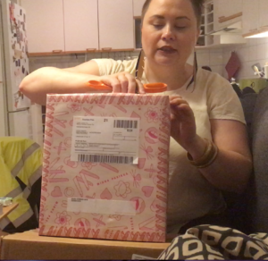 Pakettien availua