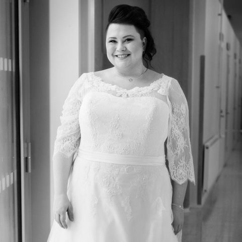 Millainen olisi minun hääpukuni? + hääpukuja kokoon 62 asti!